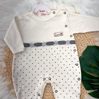  Macacão Trape Zape- Love off com poa preto